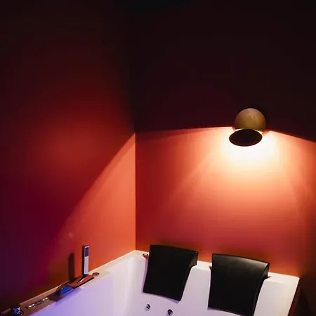 Casa Amour — Balneo, Cosy & Relaxation 3* Caen